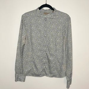 i.e. relaxed Vintage Button Up Mini Floral Blouse